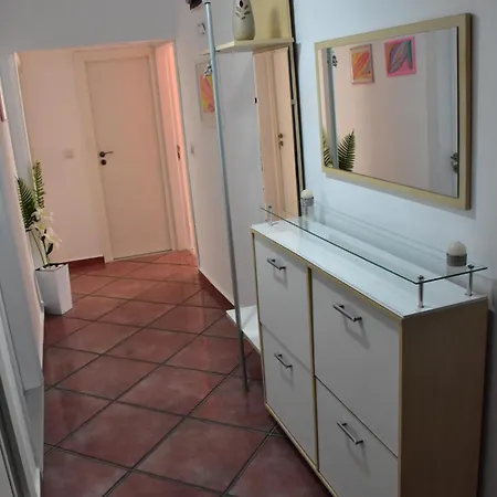 Alex Botique Apartment